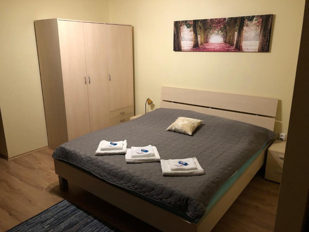 Apartamento Beska Bešeňová Exterior foto