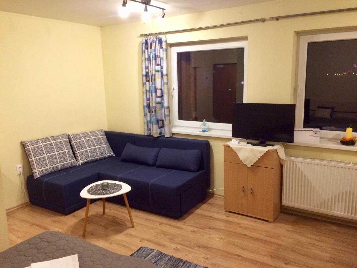 Apartamento Beska Bešeňová Exterior foto