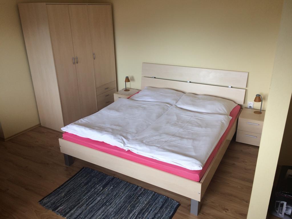Apartamento Beska Bešeňová Exterior foto