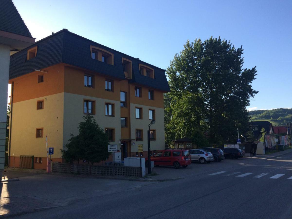 Apartamento Beska Bešeňová Exterior foto