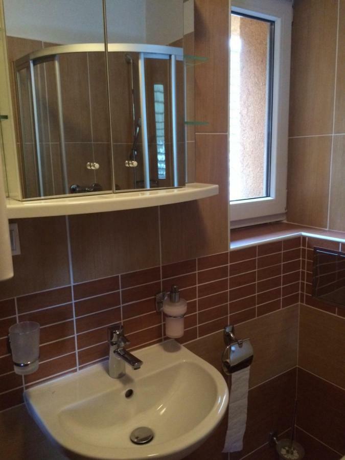 Apartamento Beska Bešeňová Exterior foto